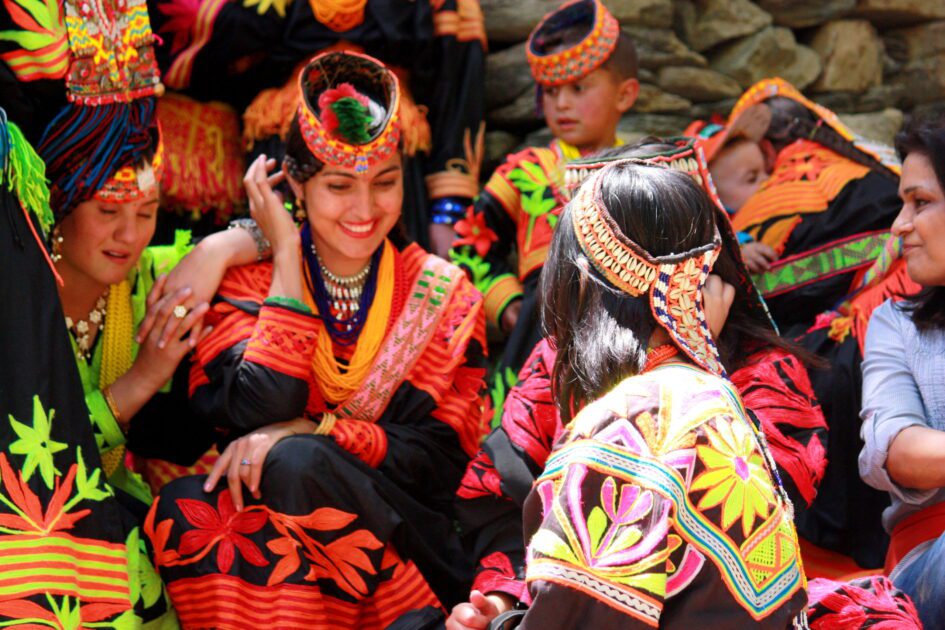 Kalash women traditional clothing scaled 1