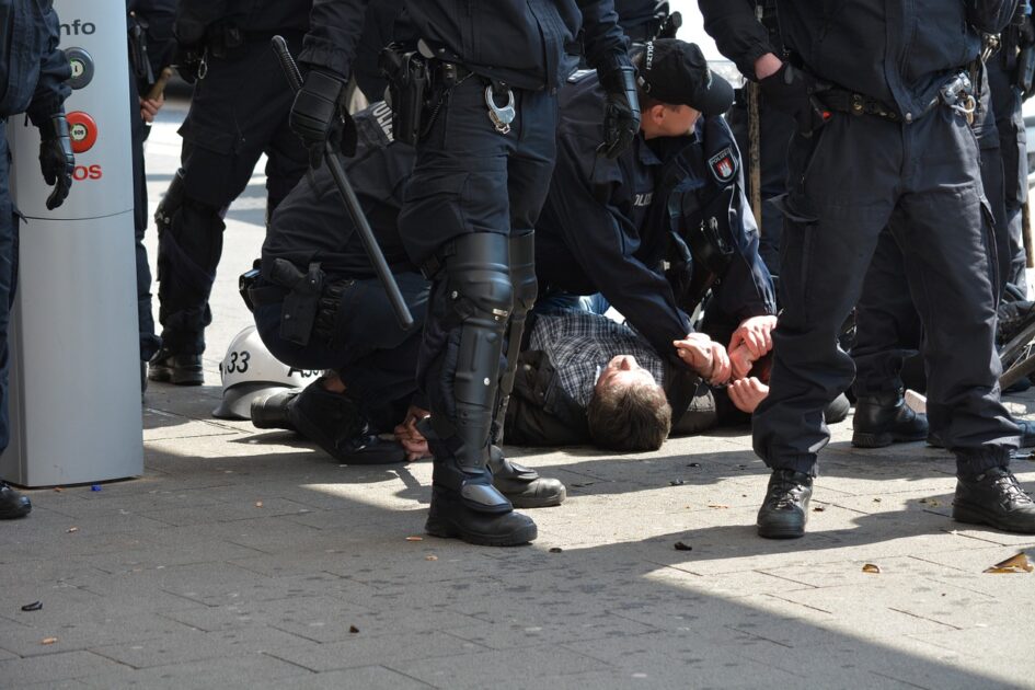 arrest 1399968 1280