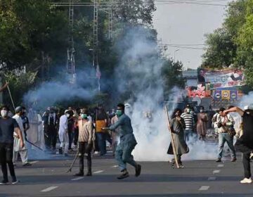 پی ٹی آئی احتجاج کے دوران گرفتار افراد کو پیسے دیکر مظاہرے کیلئے لائے جانیکا انکشاف