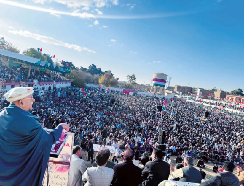 کسی صورت موجودہ حکومت کو تسلیم نہیں کرونگاپاکستان کو چور نہیں چلا سکتے، محمود خان اچکزئی