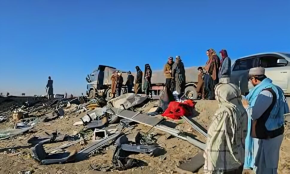 افغانستان کی قومی شاہراہ پر آئل ٹینکر اور ٹرک کیساتھ 2 بسوں کا تصادم، 52 افراد ہلاک