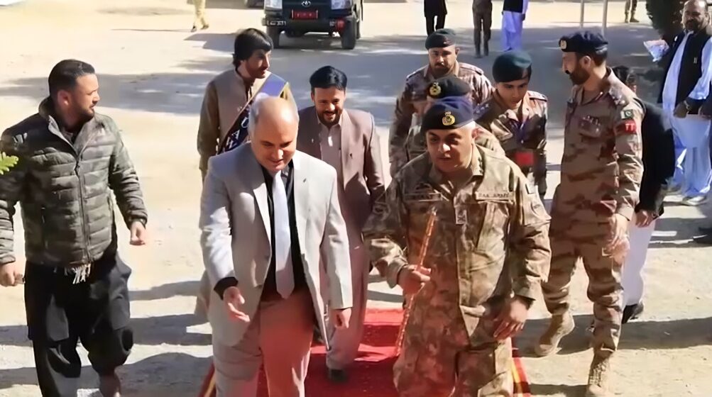 بلوچستان کی ترقی کا انحصار اس کے اندر موجود لوگوں پر ہے ۔کورکمانڈ