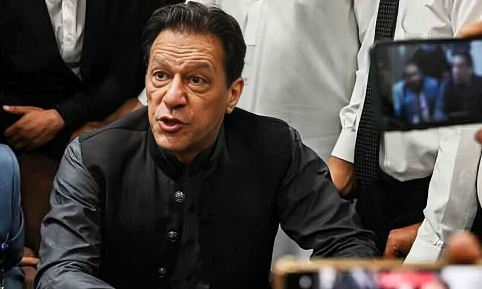 ہمارے پاس کوئی راستہ نہیں بچا، اپنے کیسز عالمی سطح پر لے جائیں گے، عمران خان