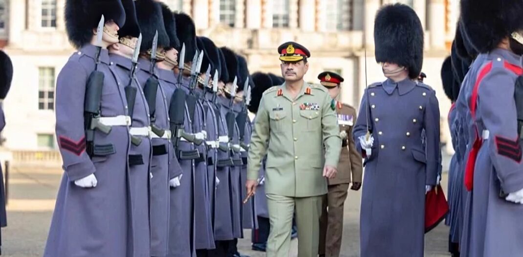 آرمی چیف جنرل سید عاصم منیر برطانیہ کے سرکاری دورے پر پہنچ گئے
