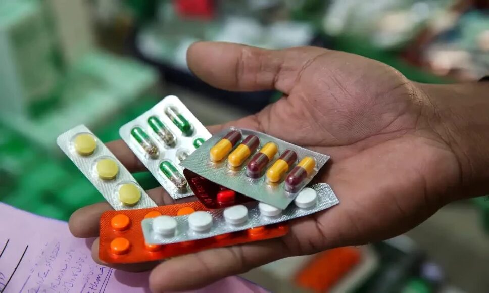 ملک بھر میں ادویات کی قیمتوں میں حیران کن اضافہ