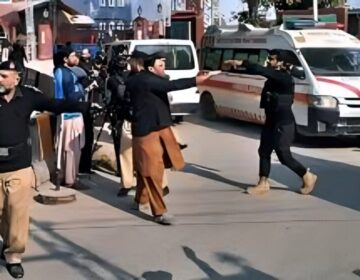 خیبرپختونخوا میںکوہاٹ پولیس پر حملے کے بعد جوابی آپریشن میں 3 دہشت گرد ہلاک 1
