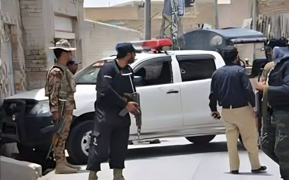 مستونگ میں ڈپٹی کمشنر کمپلیکس کے قریب دستی بم سے حملہ