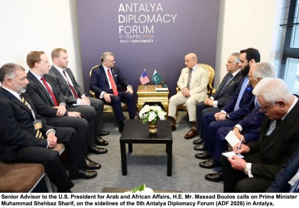 وزیر اعظم سے امریکی صدر کے سینئر مشیر برائے عرب و افریقی امور کی ملاقات