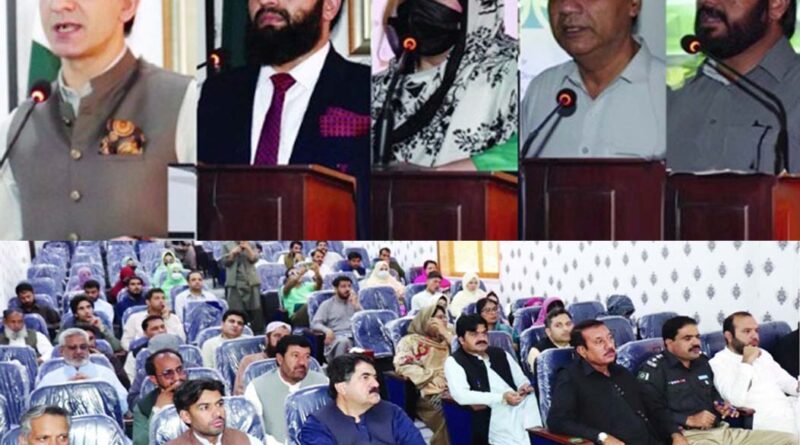 را ئٹ ٹو انفارمیشن ایکٹ کے نفاذ میں سول سوسائٹی نے کلیدی کردار ادا کیا ہے، عسکر خان