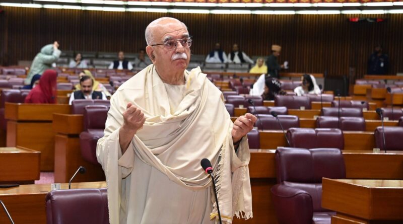 پاکستان اور افغانستان ایک دوسرے کیلئے لازم و ملزوم ہیں، محمود اچکزئی
