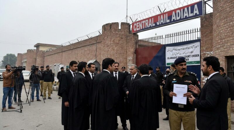 اسلام آباد ہائیکورٹ نے سپریڈنٹ اڈیالہ جیل کو عمران خان اور بشری بی بی کے وکالت نامہ دستخط کرا کے دینے کا حکم دے دیا
