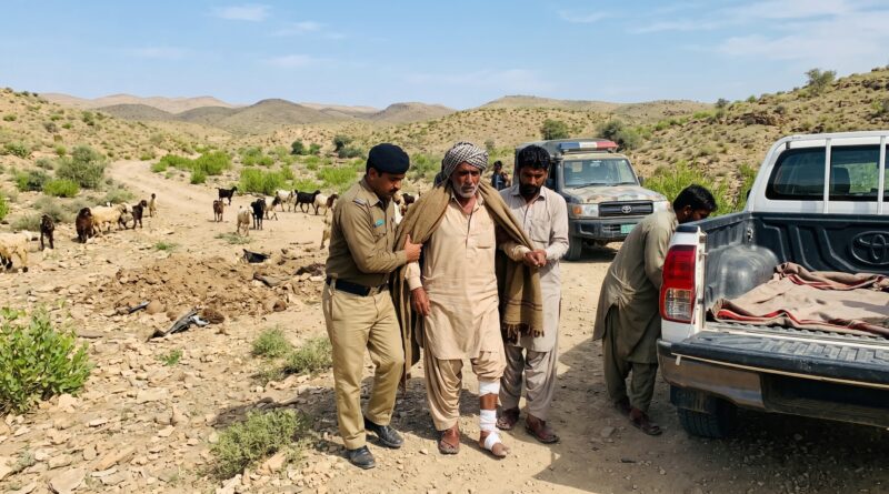 ڈیرہ بگٹی پیرکوہ کے علاقے لعلی ڈل ایریا میں بارودی سرنگ کے دھماکے کے نتیجے میں ایک چراوہاا شدید زخمی ہو گیا